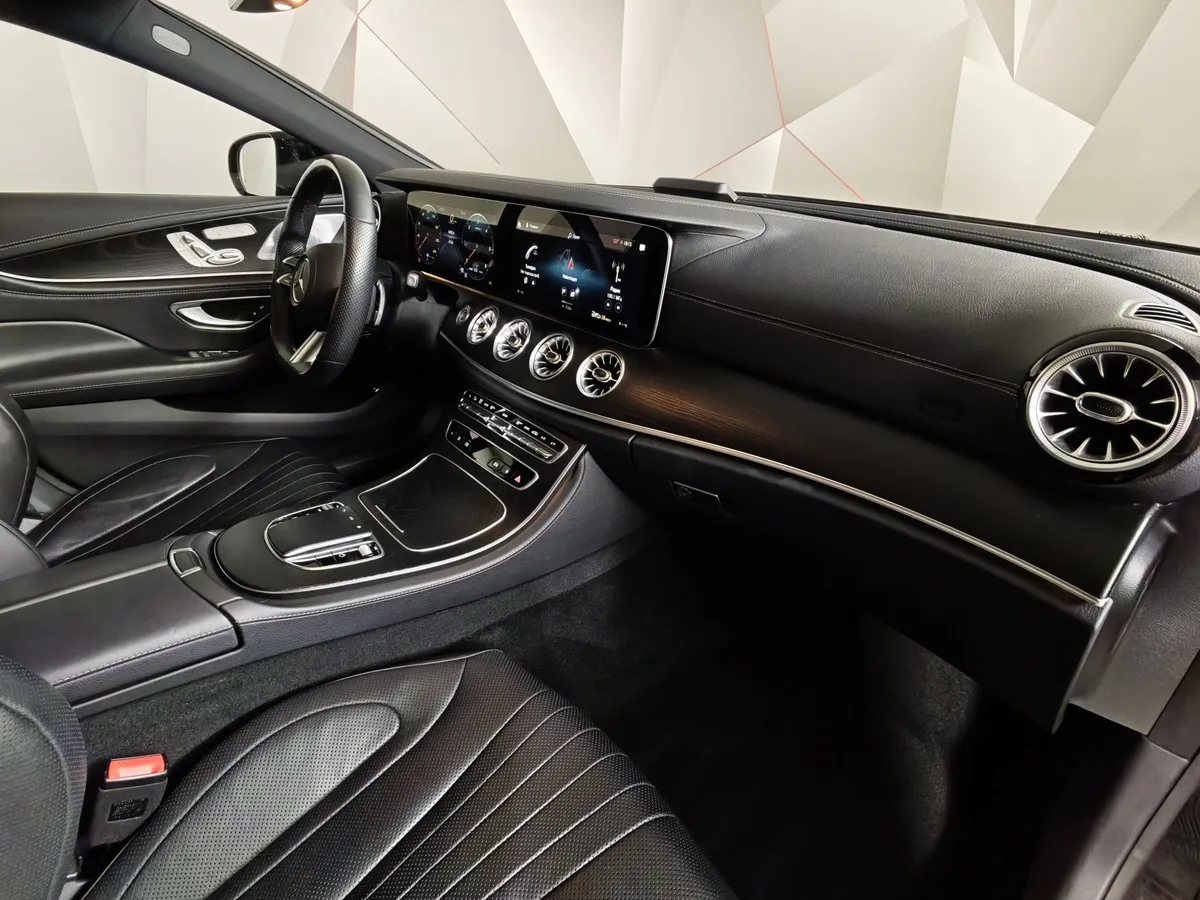 Mercedes-Benz CLS 300d 9G-TRONIC 4MATIC+ (265 л.с.) Черный в АВИЛОН. Слайд №13