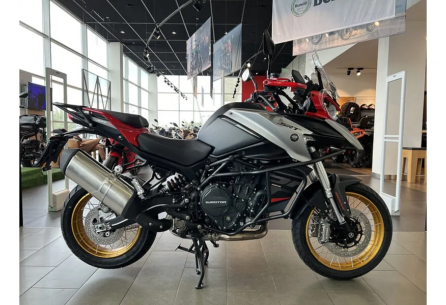 LIVE. Слайд №3