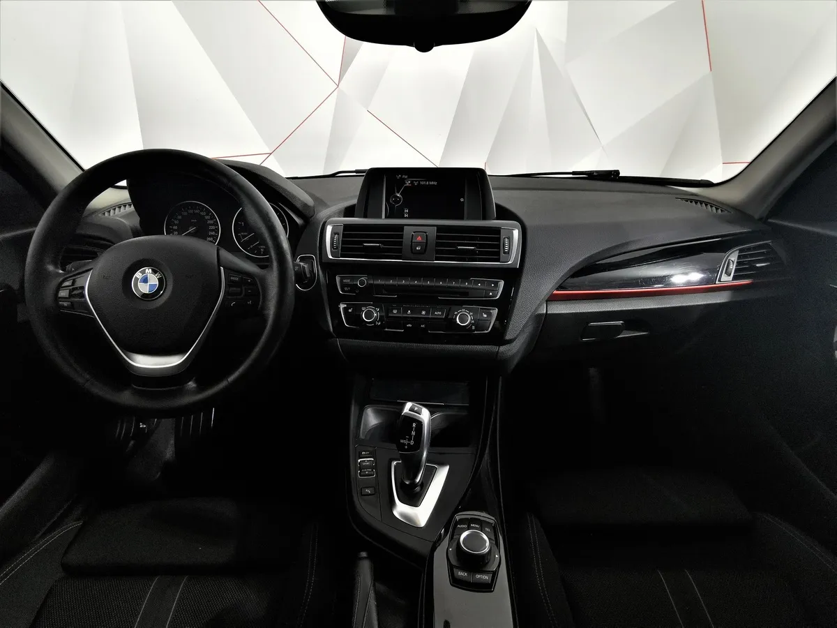 BMW 1 серия 118i AT (136 л.с.) Белый в АВИЛОН. Слайд №11