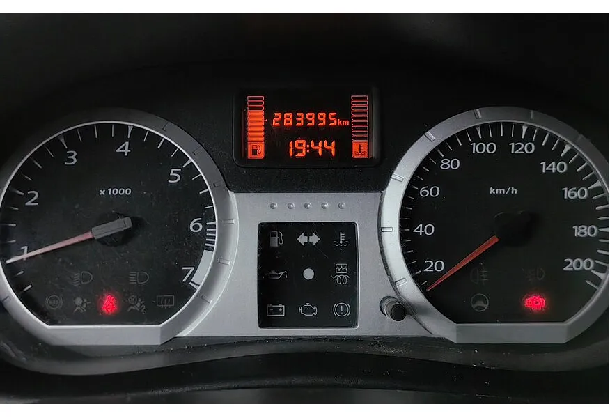 АВИЛОН - ВАЗ (Lada) Largus 1.6 MT 16 кл (5 мест) (102 л.с.) Синий - slide 16