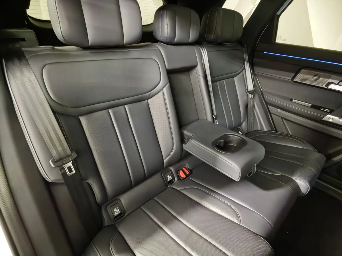 Jaecoo J7 1.6T 7DCT 4WD (186 л.с.) Supreme-V Серебристый в АВИЛОН. Слайд №17