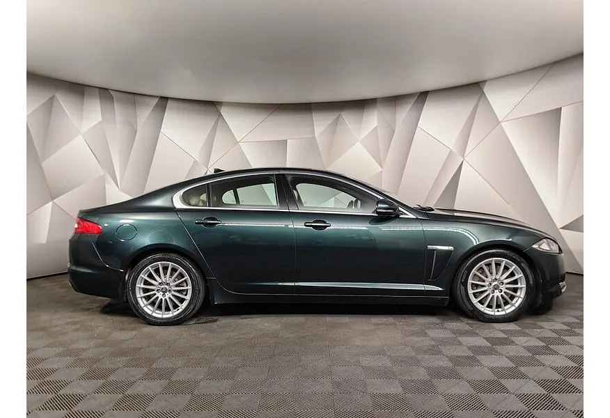 Jaguar XF 3.0 D AT (275 л.с.) Luxury Зеленый в АВИЛОН. Слайд №6