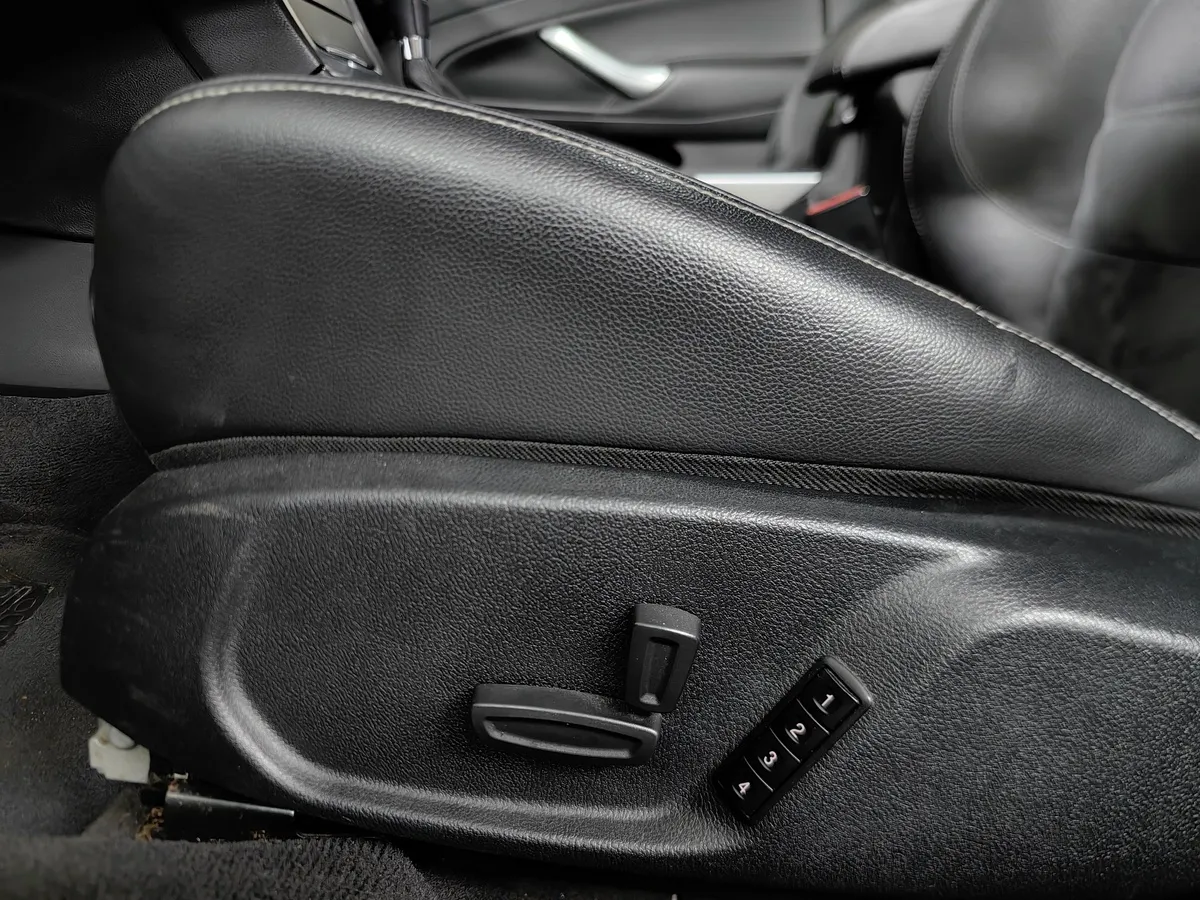 Ford Mondeo 2.0 EcoBoost AT (199 л.с.) Titanium Черный в АВИЛОН. Слайд №21