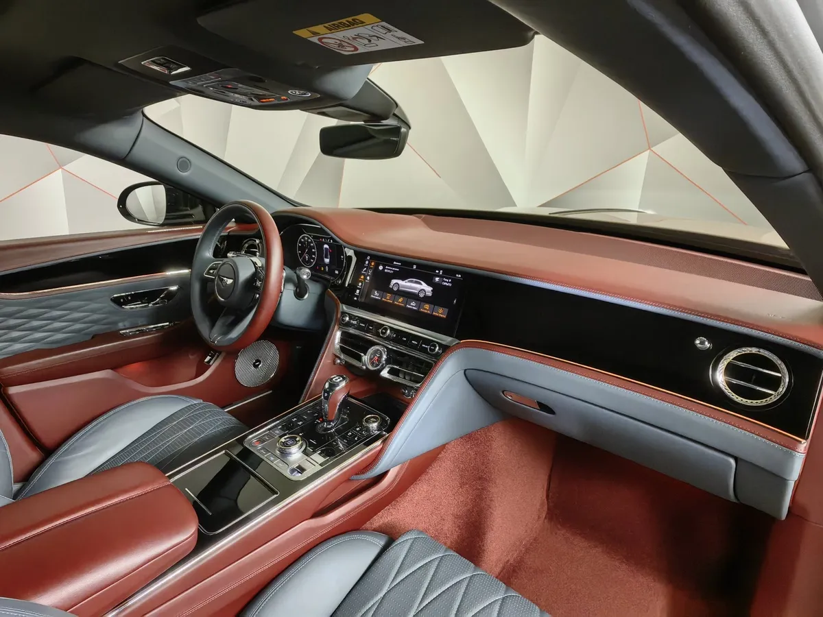 Bentley Flying Spur 6.0 W12 AWD AT (635 л.с.) Красный в АВИЛОН. Слайд №13