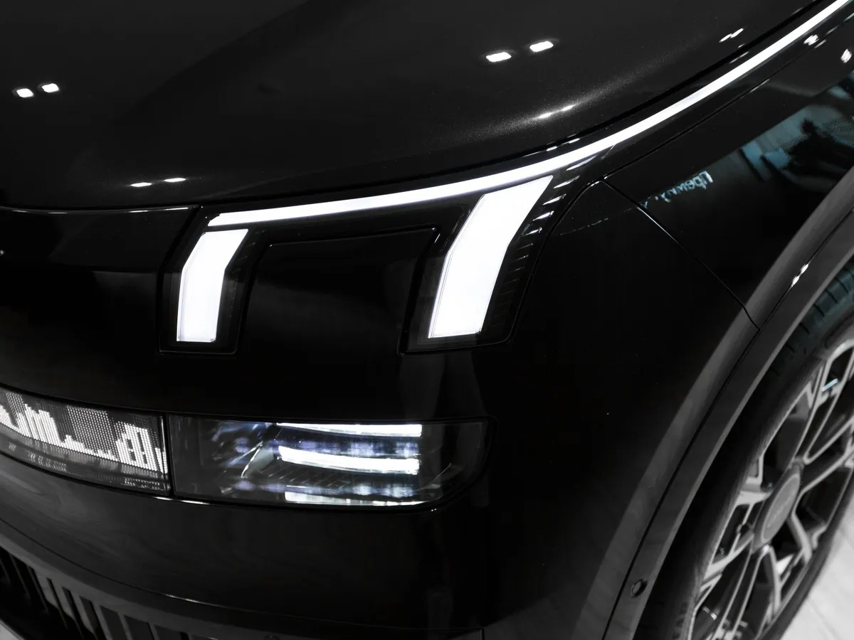Lynk & Co 900 2.0 AT 4WD (884 л.с.) Ultra Черный в АВИЛОН. Слайд №10