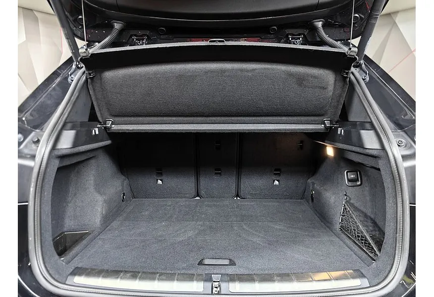 BMW X1 20i xDrive (192 л.с.) M Sport Черный в АВИЛОН. Слайд №9