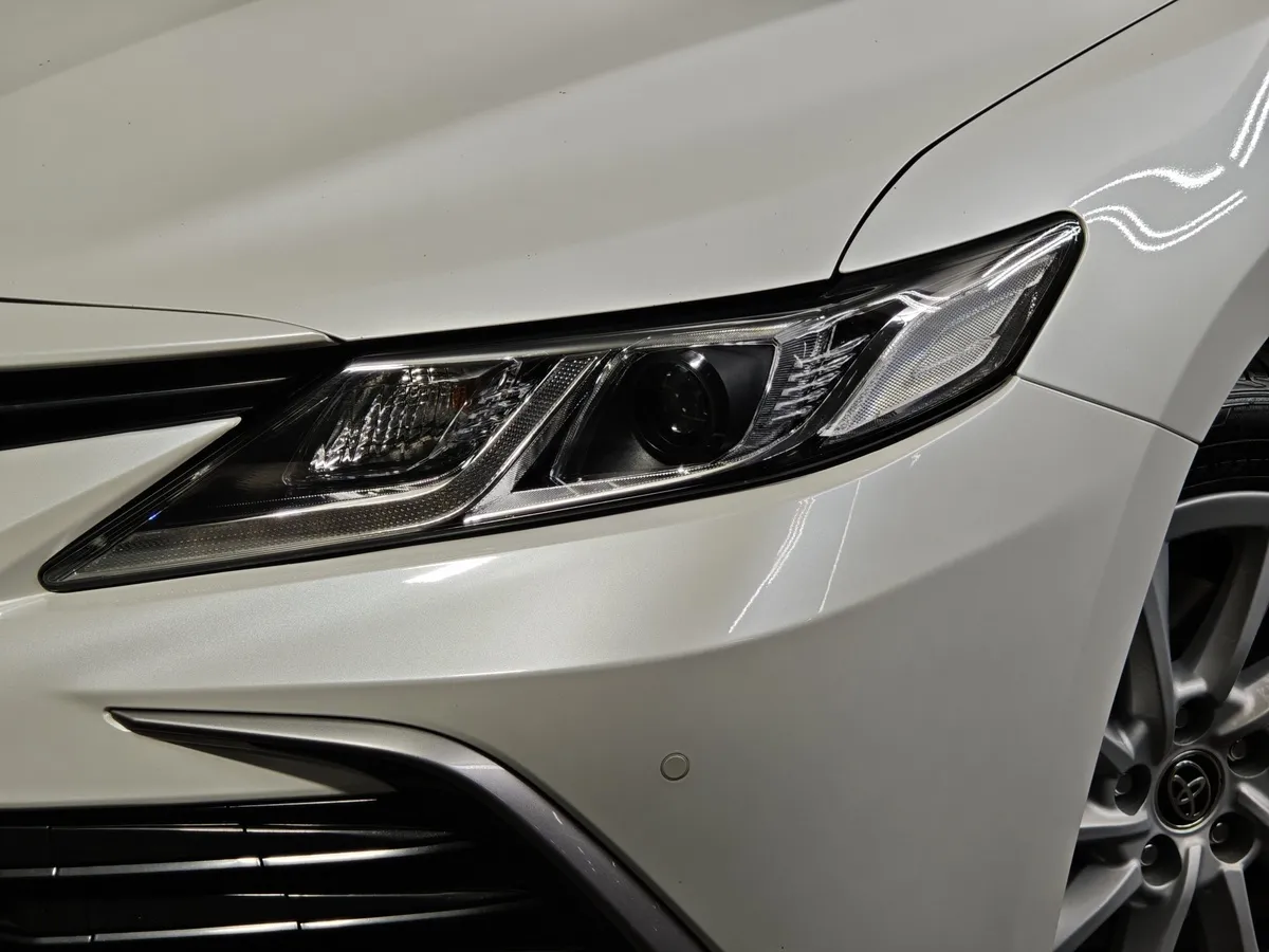 Toyota Camry 2.0 AT (150 л.с.) Белый в АВИЛОН. Слайд №10