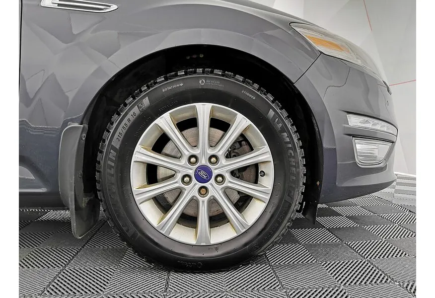 Ford Mondeo 2.3 AT (161 л.с.) Ambiente Серый в АВИЛОН. Слайд №9