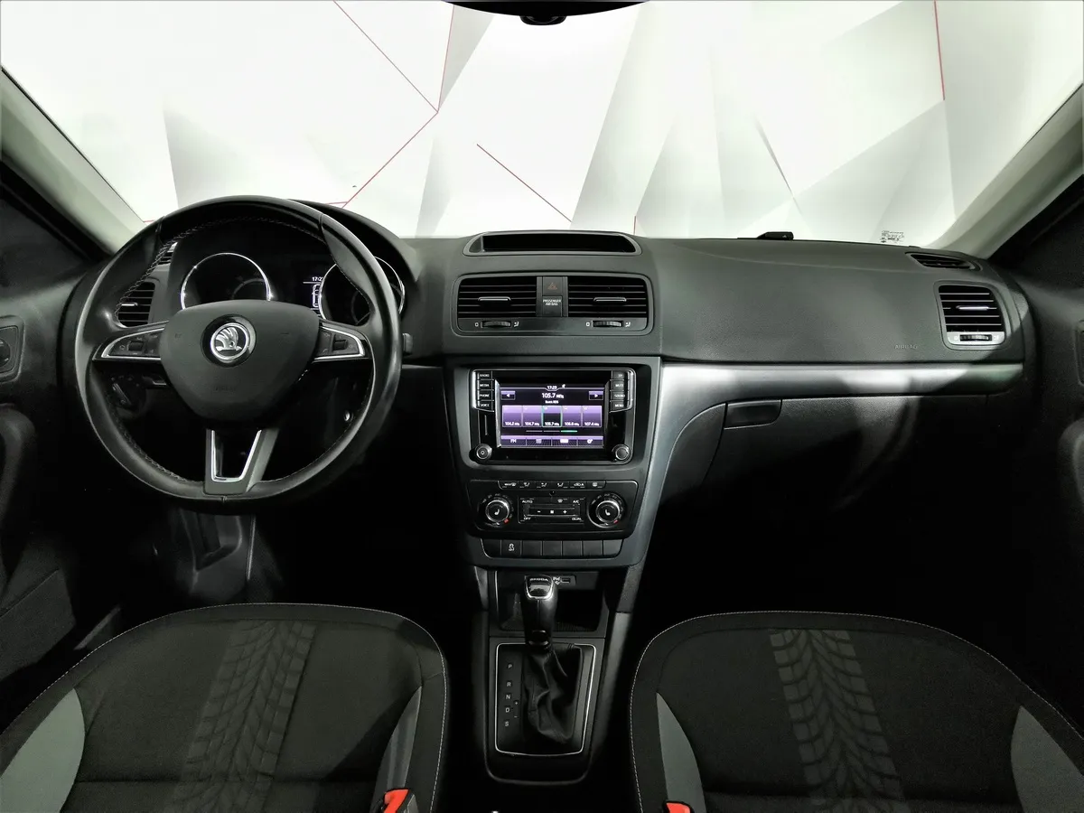 Skoda Yeti 1.6 AT (110 л.с.) Белый в АВИЛОН. Слайд №13
