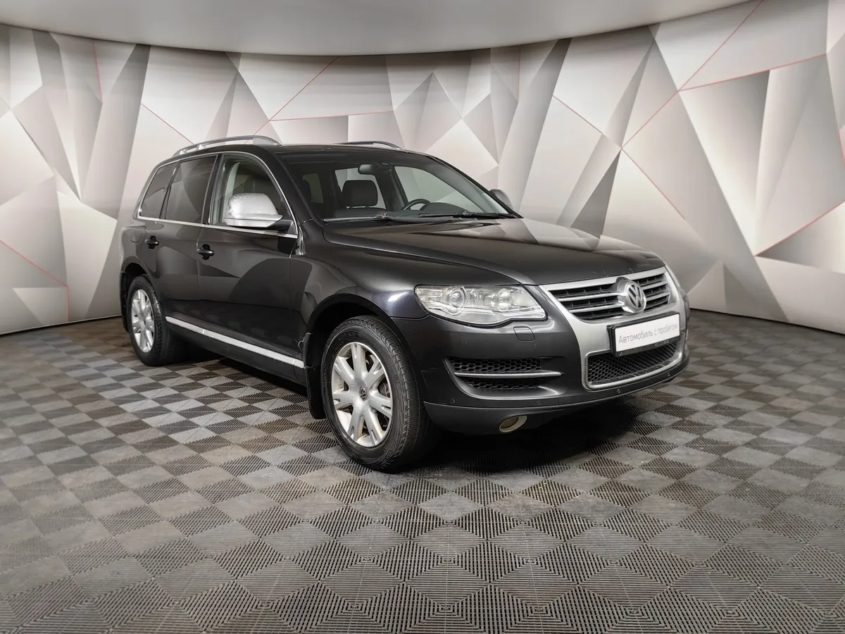 Volkswagen Touareg 4.2 Tiptronic (310 л.с.) Черный в АВИЛОН. Слайд №3