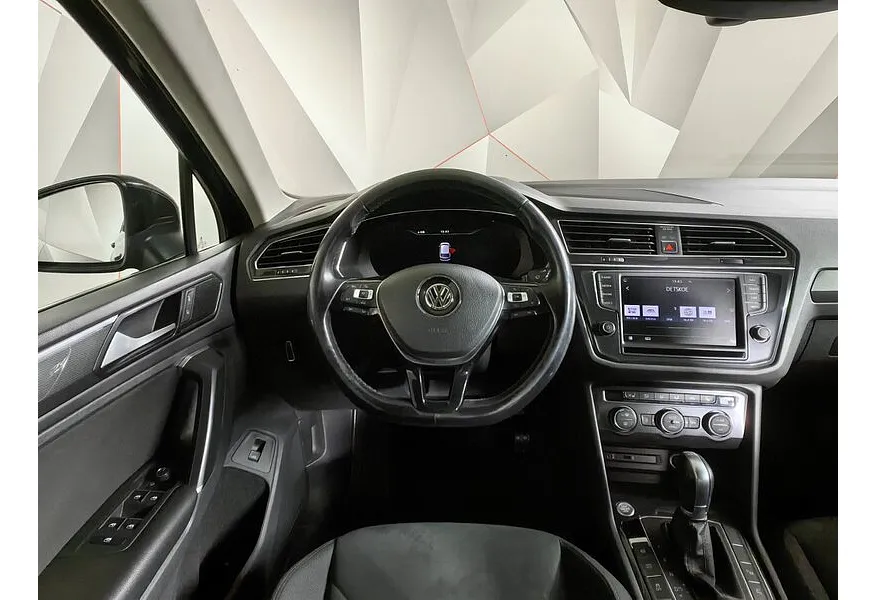 Volkswagen Tiguan 2.0 TDI 4Motion DSG (150 л.с.) Sportline Черный в АВИЛОН. Слайд №10