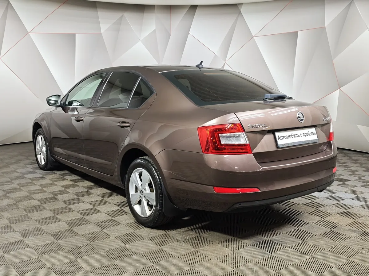 Skoda Octavia 1.6 MPI AT (110 л.с.) Коричневый в АВИЛОН. Слайд №4
