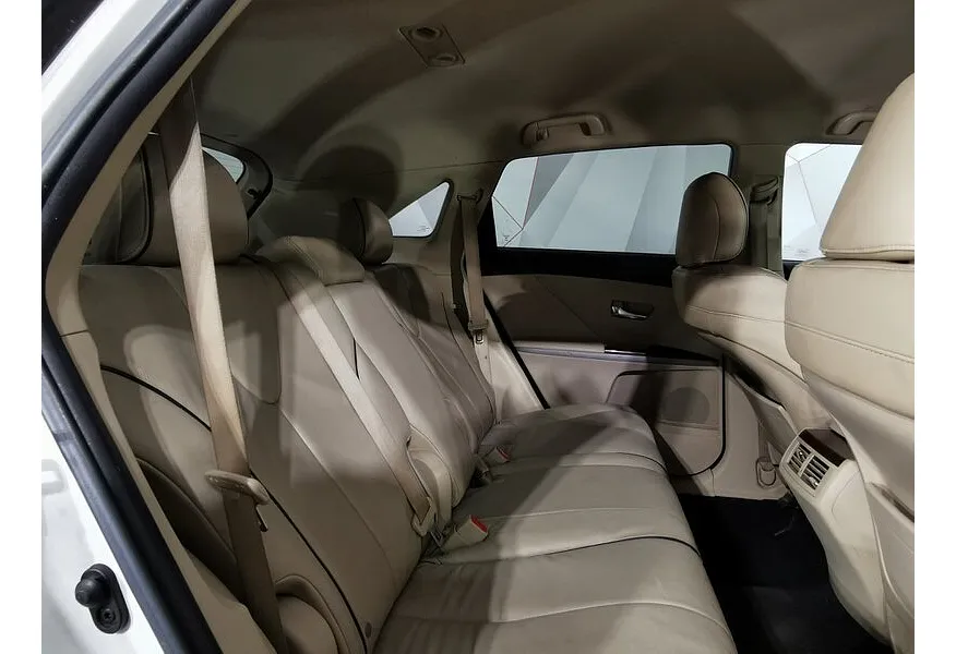 Toyota Venza 2.7 AT (185 л.с.) Престиж Белый в АВИЛОН. Слайд №15