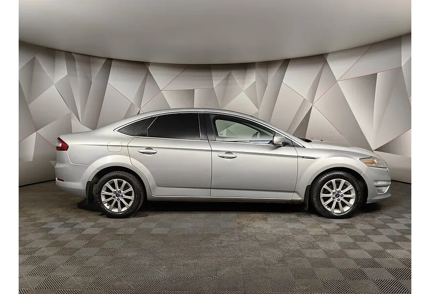 Ford Mondeo 2.0 TDCi PowerShift (140 л.с.) Titanium Серебристый в АВИЛОН. Слайд №6