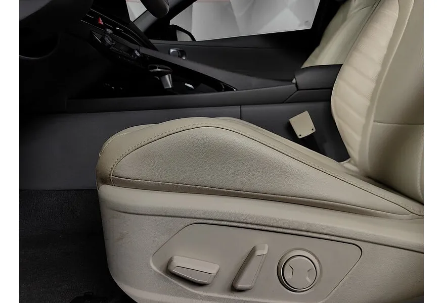 Hyundai Elantra 1.6 AT (128 л.с.) Elegance + Smart Sense Серый в АВИЛОН. Слайд №22