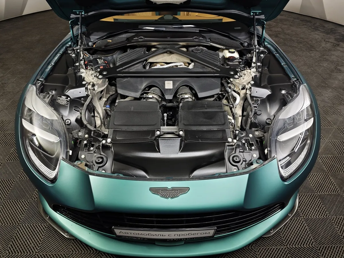 Aston Martin DB12 Volante 5.2 V12 AT (600 л.с.) Зеленый в АВИЛОН. Слайд №10