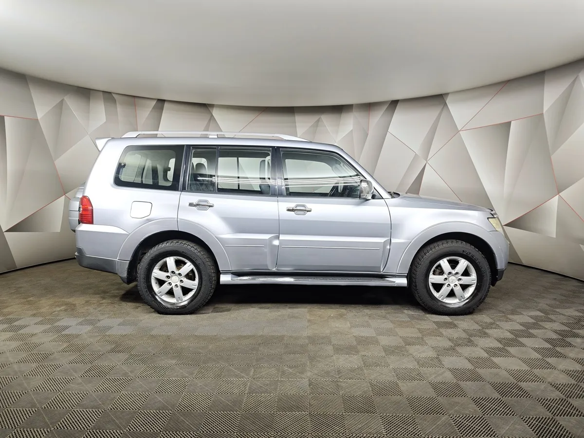 Mitsubishi Pajero 3.0 AT AWD (178 л.с.) Серебристый в АВИЛОН. Слайд №6