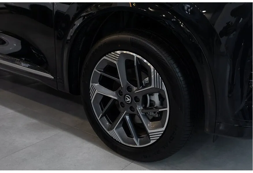 Changan CS75PLUS 2.0 AT 4WD (235 л.с.) Tech Черный в АВИЛОН. Слайд №14