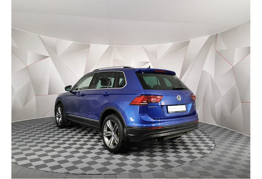 LIVE. Слайд №7