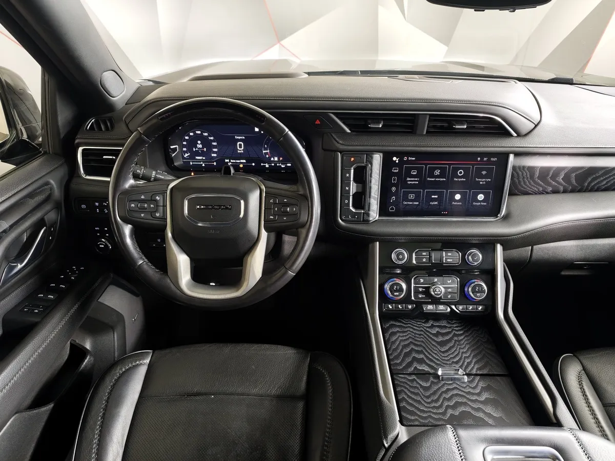 GMC Yukon 6.2 AT 4WD (426 л.с.) 7 мест Denali Ultimate Черный в АВИЛОН. Слайд №18
