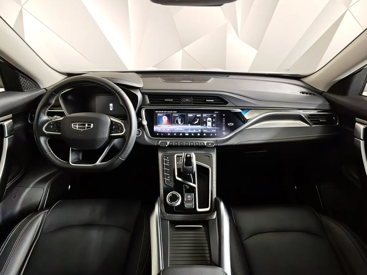 Geely Atlas Pro 1.5T AT FWD (177 л.с.) Luxury Белый в АВИЛОН. Слайд №14