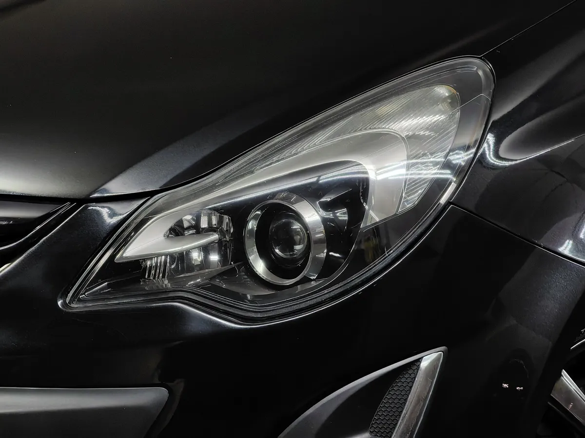 Opel Corsa 1.4 AT (101 л.с.) Черный в АВИЛОН. Слайд №10
