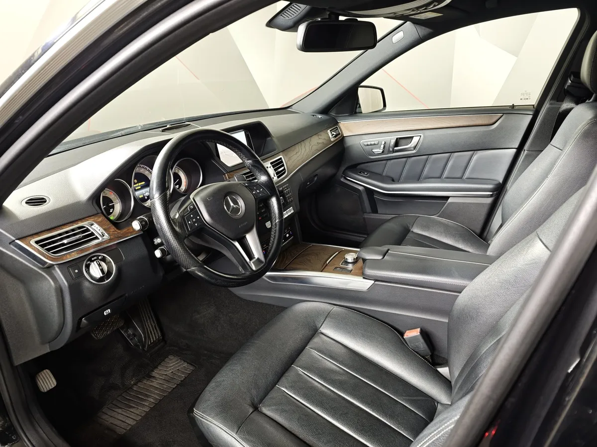 Mercedes-Benz E-Класс E 400 4Matic 7G-Tronic Plus (333 л.с.) Черный в АВИЛОН. Слайд №18