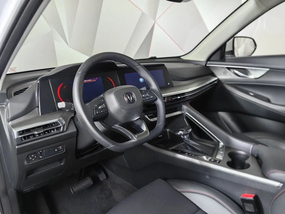 Changan CS35PLUS 1.4T 7DCT (149 л.с.) Tech Белый в АВИЛОН. Слайд №18