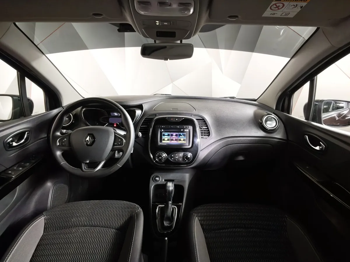 Renault Kaptur 1.6 MT (114 л.с.) Extreme Коричневый в АВИЛОН. Слайд №11