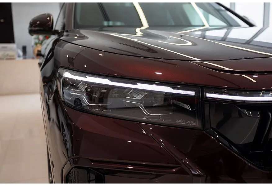 Voyah Free EVR 1.5 AT AWD (510 л.с.) Sport + Красный в АВИЛОН. Слайд №15