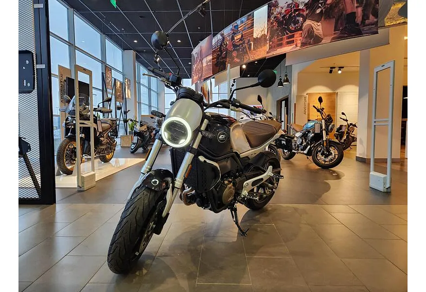 АВИЛОН - QJMOTOR SRV 550 550 см³ (47 л.с.) 550 Черный - slide 8943832