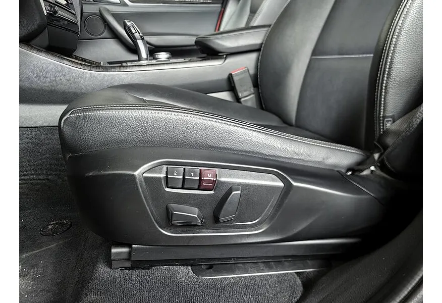 BMW X3 xDrive28i AT (245 л.с.) Base (Локальная сборка) Красный в АВИЛОН. Слайд №16