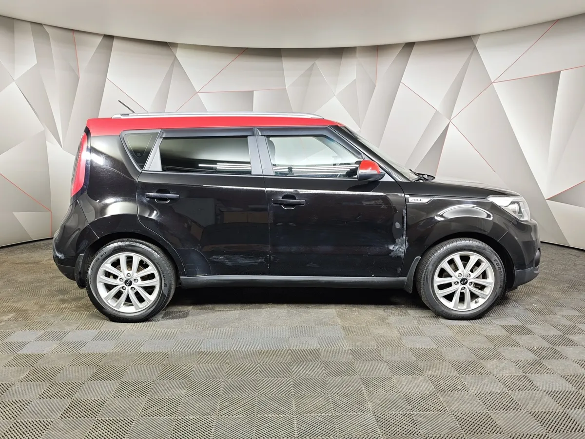 Kia Soul 1.6 CRDi AT (128 л.с.) Черный в АВИЛОН. Слайд №6