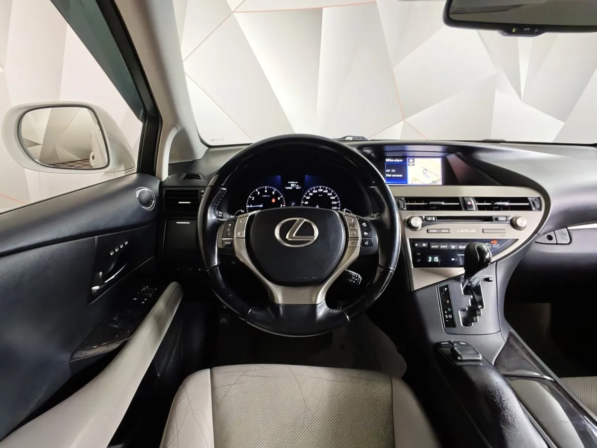 Lexus RX 350 AT AWD (300 л.с.) Premium Белый в АВИЛОН. Слайд №19