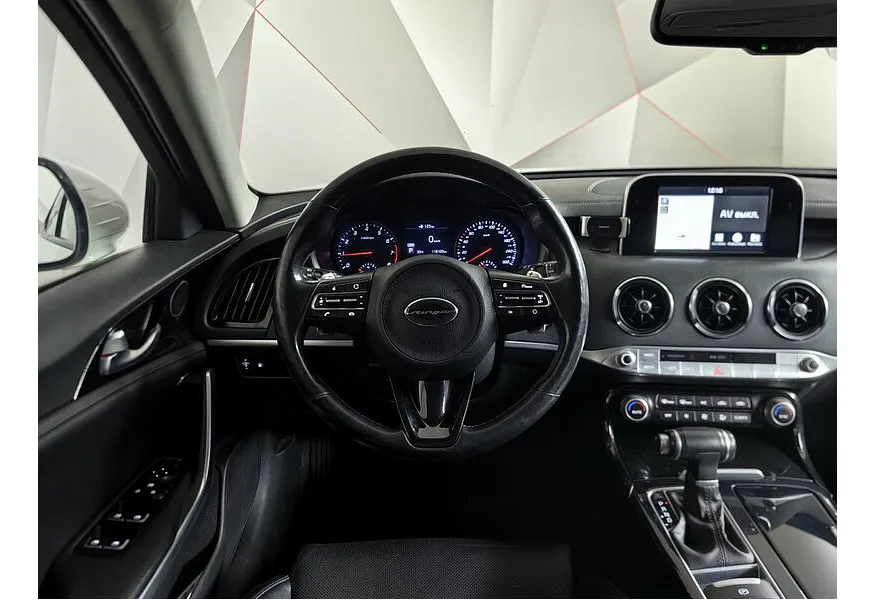 Kia Stinger 2.0 AT AWD (247 л.с.) Prestige Белый в АВИЛОН. Слайд №20