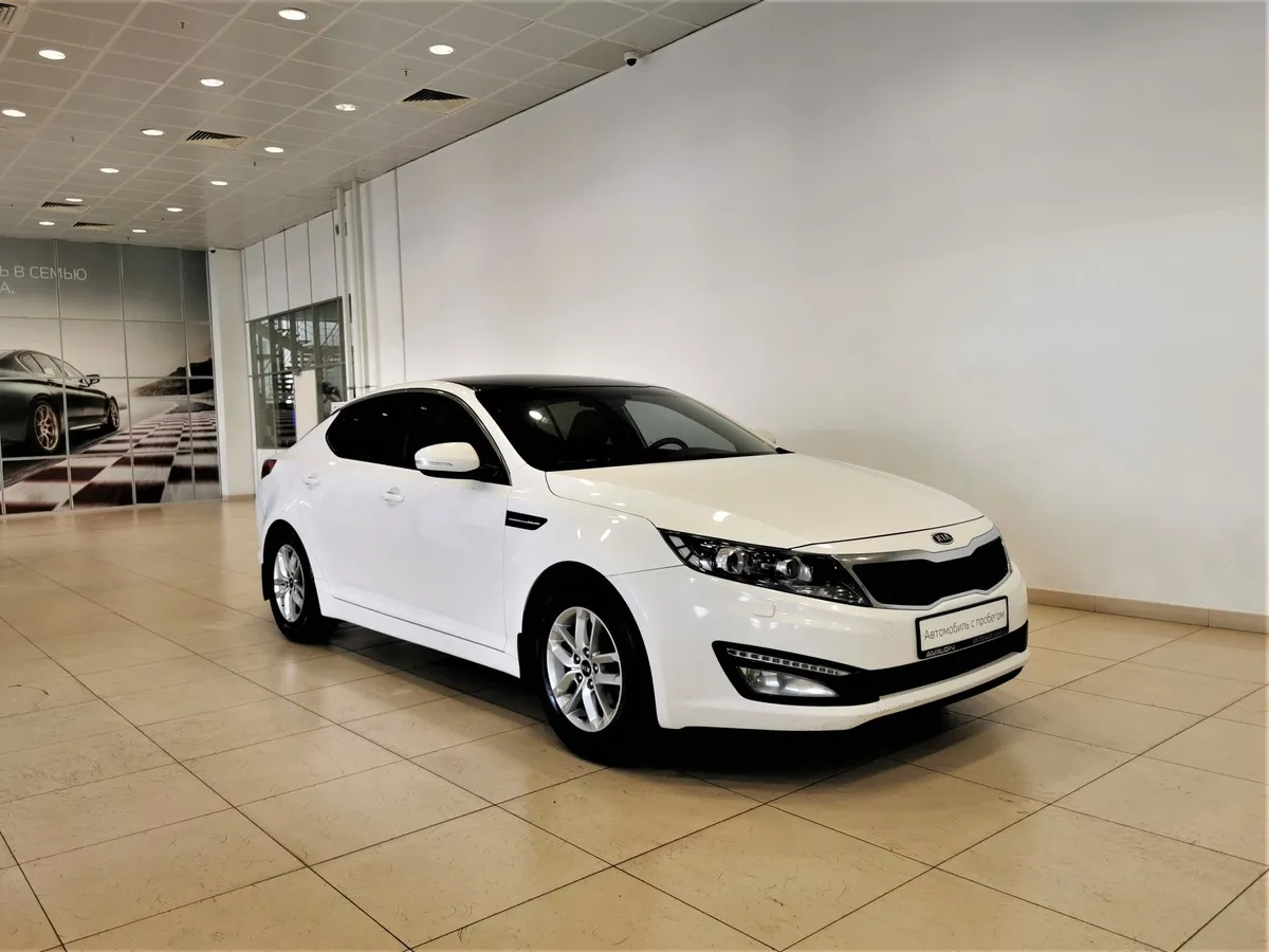 Kia Optima 2.0 AT (150 л.с.) Comfort Белый в АВИЛОН. Слайд №3