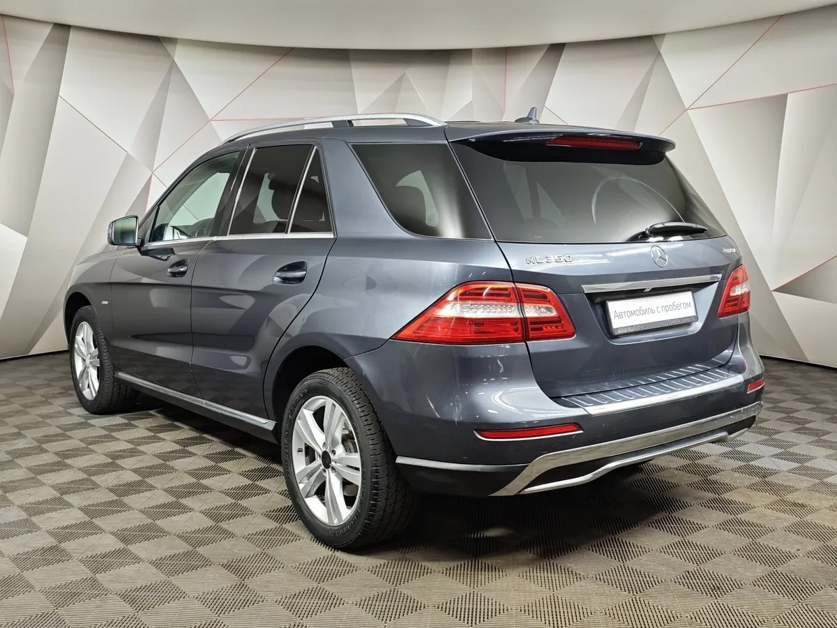 Mercedes-Benz M-Класс ML 350 BlueEfficiency 7G-Tronic Plus 4Matic (306 л.с.) Серый в АВИЛОН. Слайд №4