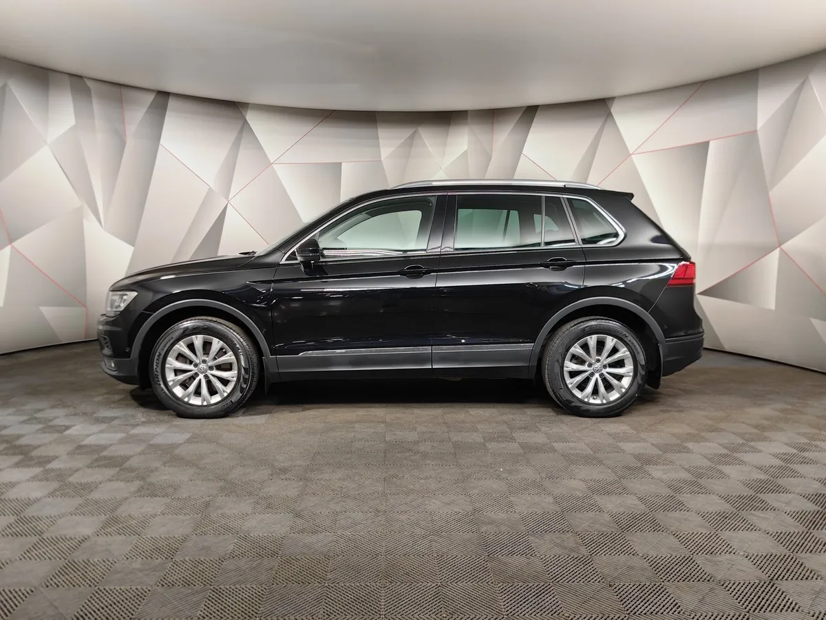 Volkswagen Tiguan 2.0 TSI 4Motion DSG (180 л.с.) Comfortline Черный в АВИЛОН. Слайд №5