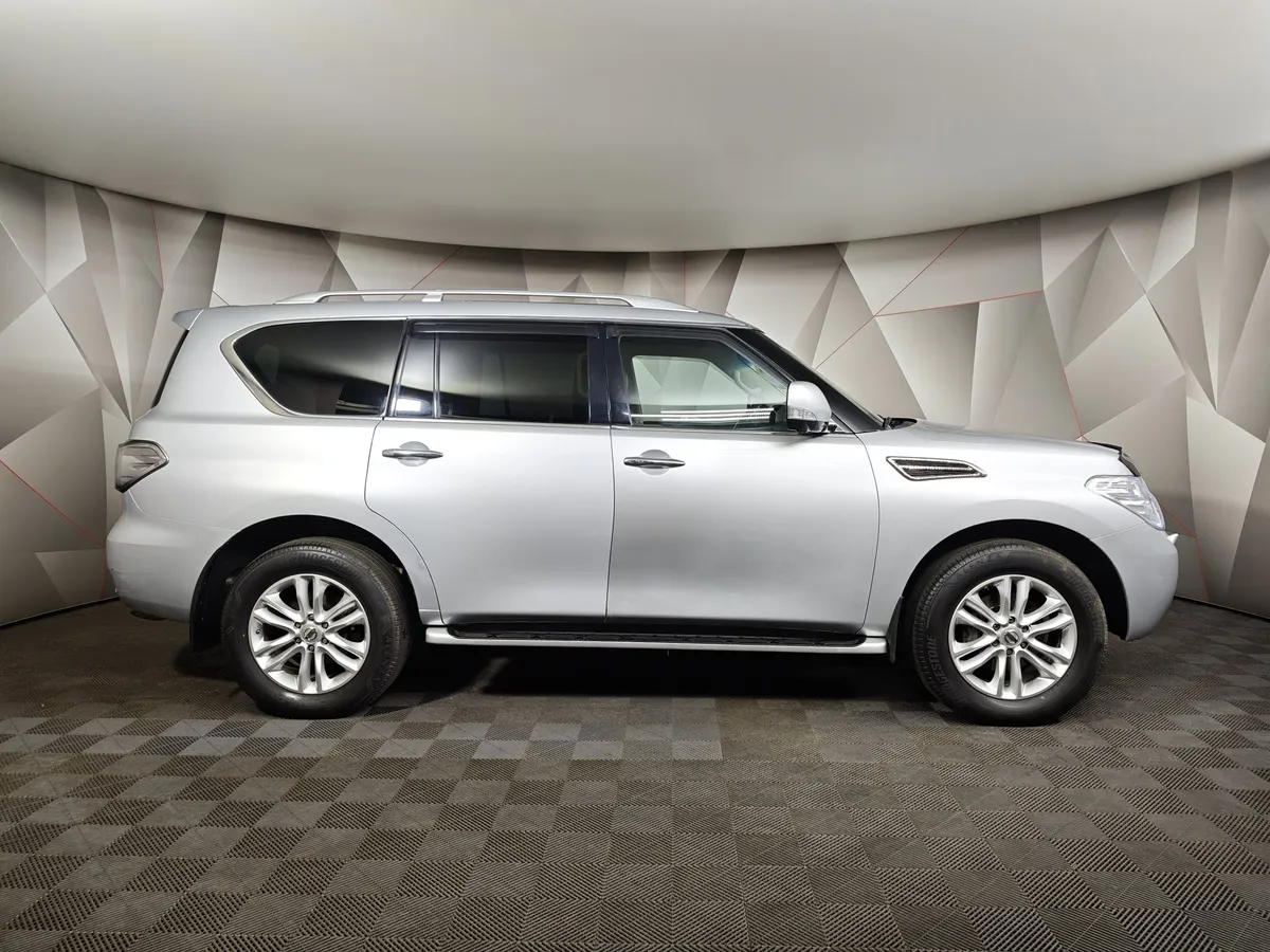 Nissan Patrol 5.6 AT 4WD (405 л.с.) Серебристый в АВИЛОН. Слайд №6