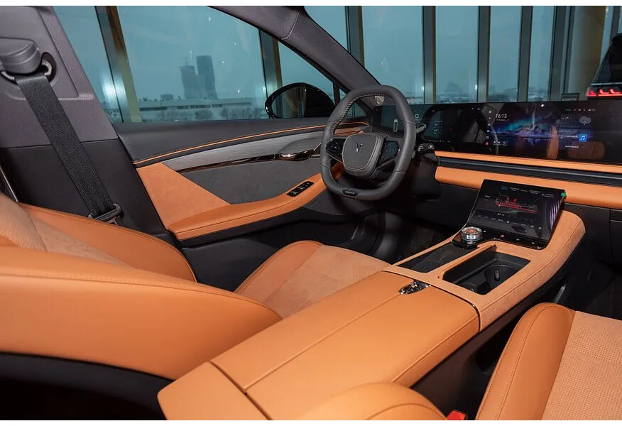 Voyah Passion 1.5 AT AWD (530 л.с.) Executive Черный в АВИЛОН. Слайд №11