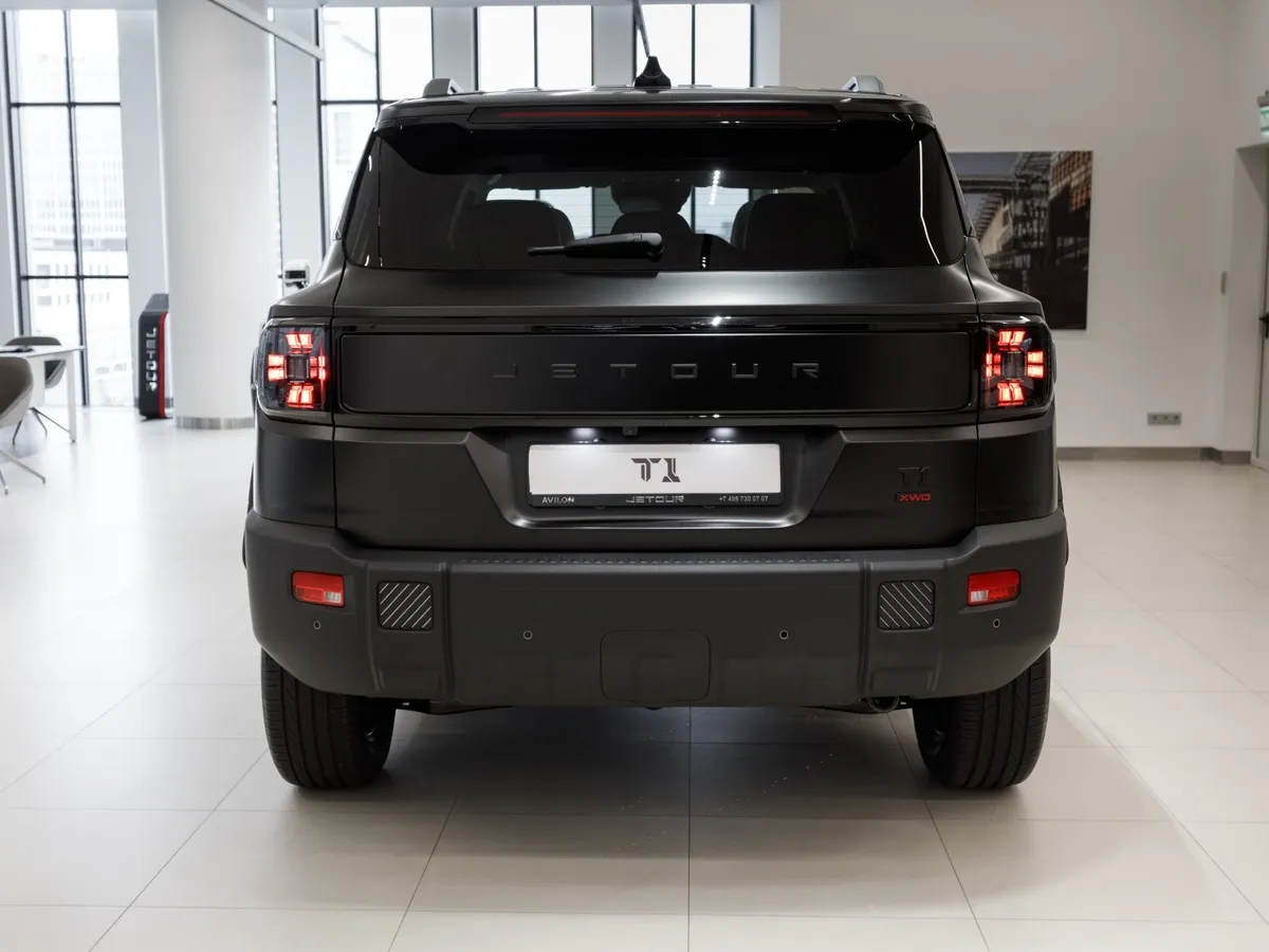 JETOUR T1 2.0T AT 4WD (245 л.с.) Лимитированная серия Черный в АВИЛОН. Слайд №5