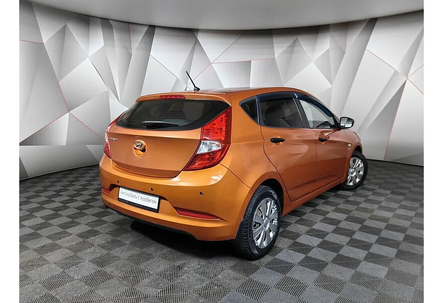 Hyundai Solaris 1.6 MT (123 л.с.) Active Оранжевый в АВИЛОН. Слайд №2 Hyundai Solaris 1.6 MT (123 л.с.) Active Оранжевый в АВИЛОН. Слайд №2