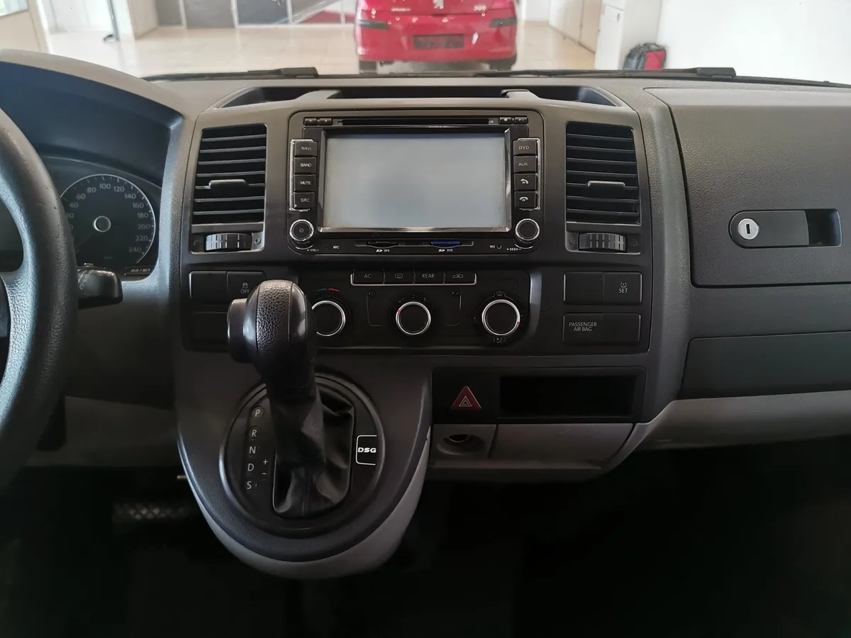 Volkswagen Caravelle 2.0 BiTDI DSG L1 (180 л.с.) Comfortline Серый в АВИЛОН. Слайд №13