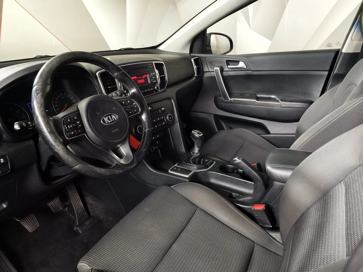 Kia Sportage 2.0 AT 4WD (150 л.с.) Comfort Черный в АВИЛОН. Слайд №19