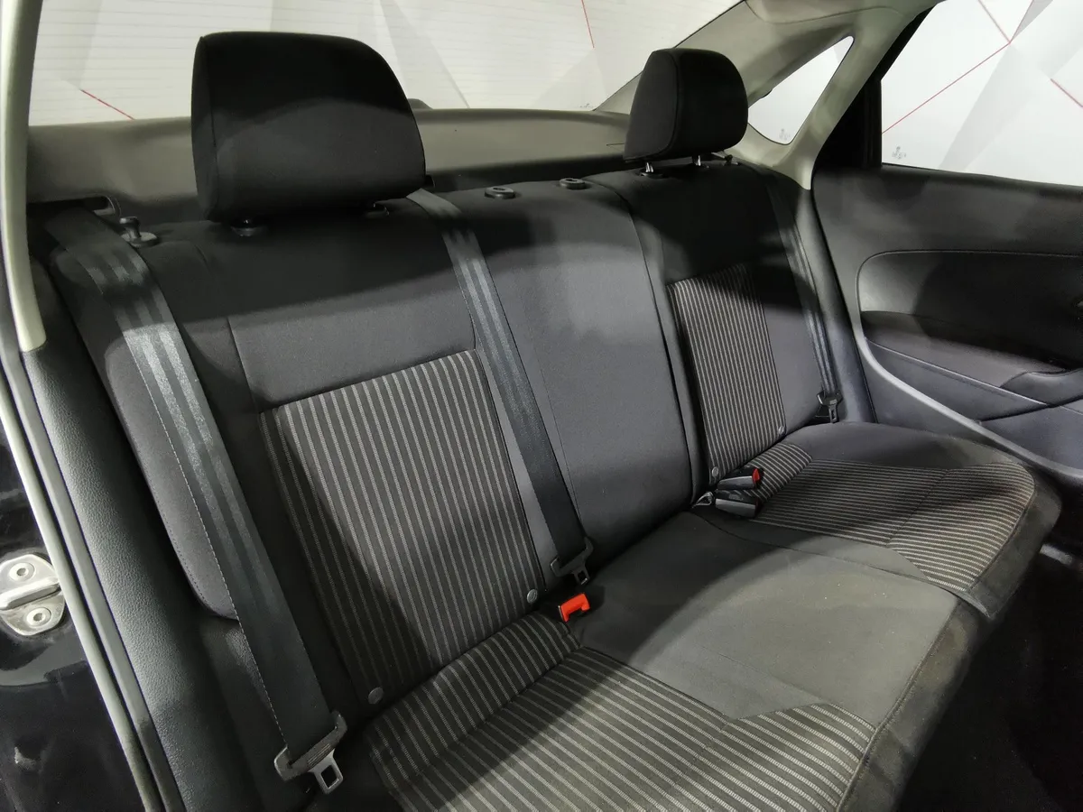 Volkswagen Polo 1.6 Tiptronic (105 л.с.) Comfortline Черный в АВИЛОН. Слайд №15