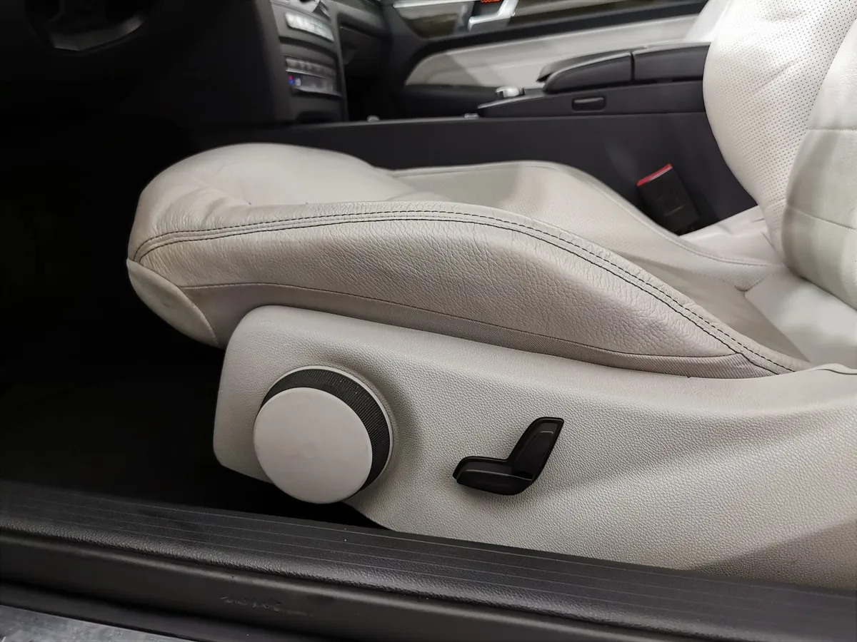 Mercedes-Benz E-Класс E 200 T BlueEfficiency 7G-Tronic Plus (184 л.с.) Серый в АВИЛОН. Слайд №20