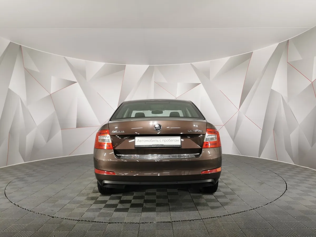 Skoda Octavia 1.6 AT (110 л.с.) Коричневый в АВИЛОН. Слайд №8