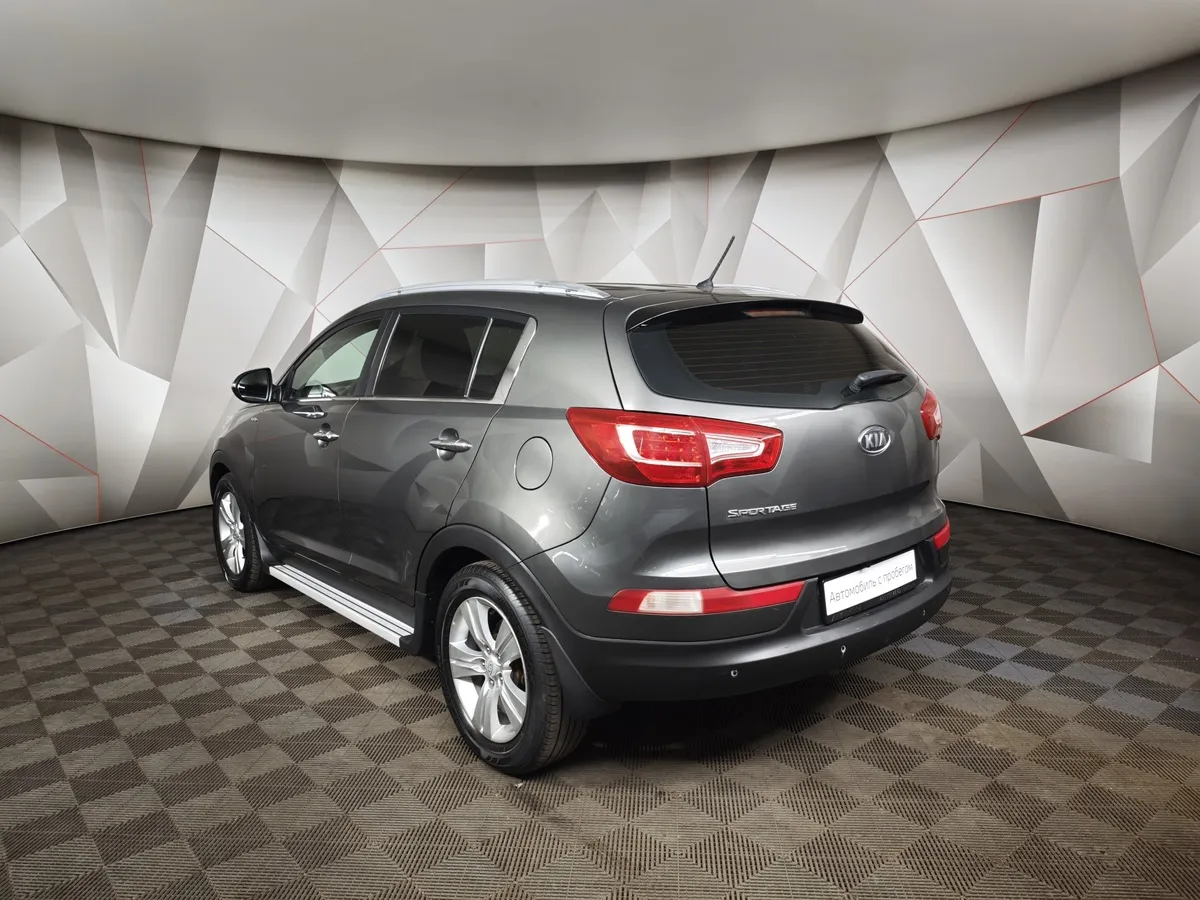 Kia Sportage 2.0 MT 4WD (150 л.с.) Серебристый в АВИЛОН. Слайд №4