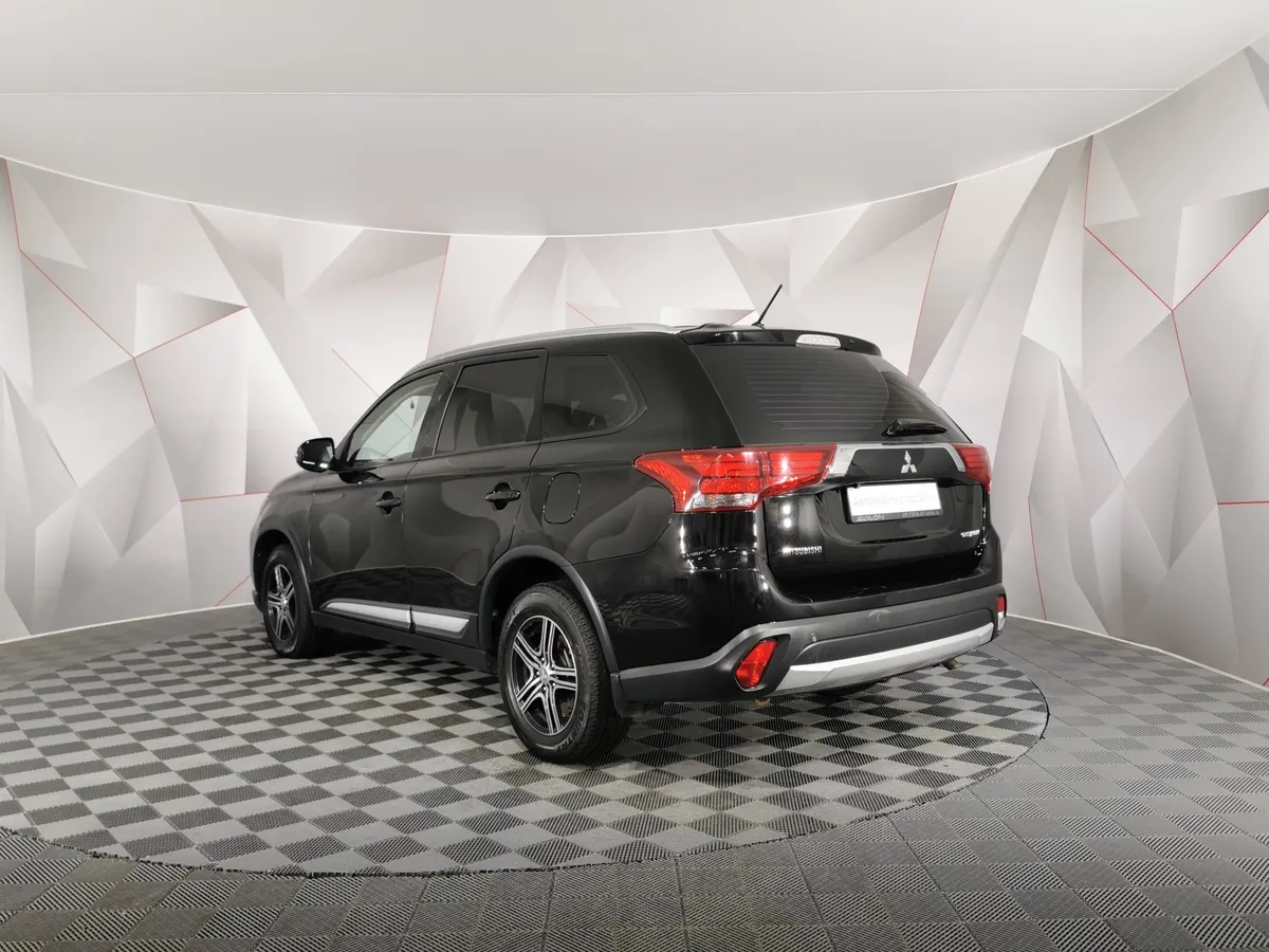 Mitsubishi Outlander 2.0 CVT 4WD (146 л.с.) Черный в АВИЛОН. Слайд №4