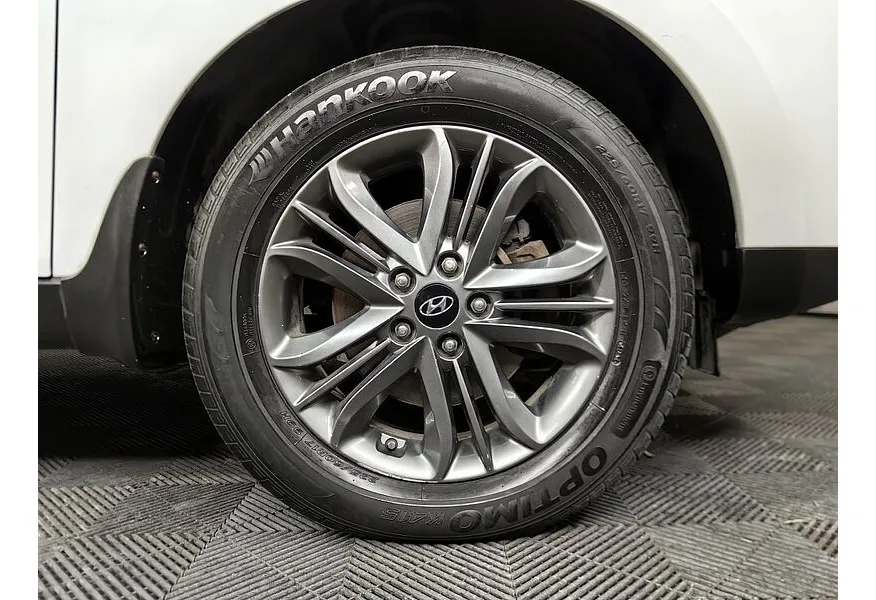 Hyundai ix35 2.0 AT 4WD (150 л.с.) Comfort + Navi Белый в АВИЛОН. Слайд №16